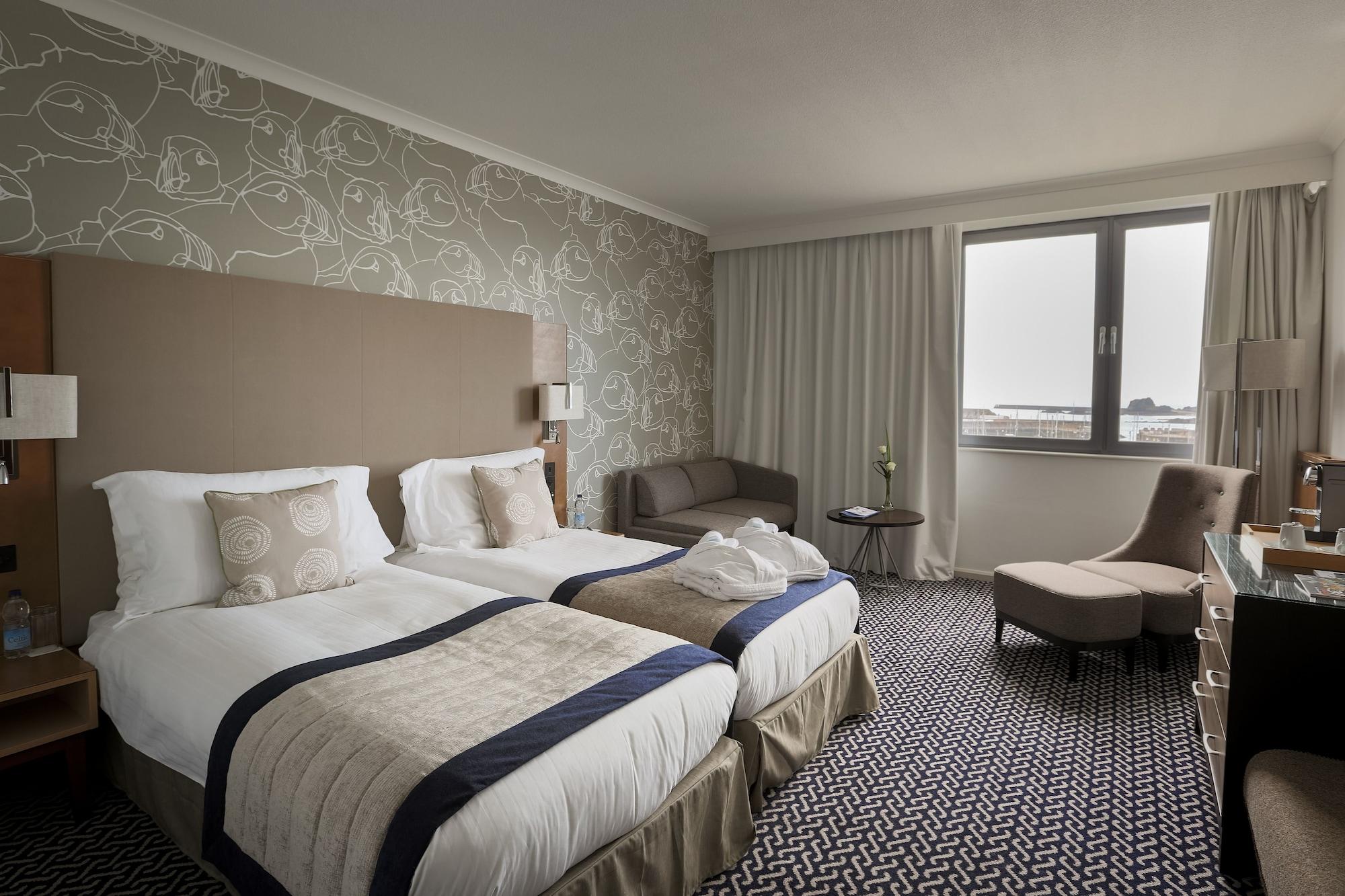 Radisson Blu Waterfront Hotel, Jersey Ст. Хейлир Джерси Экстерьер фото